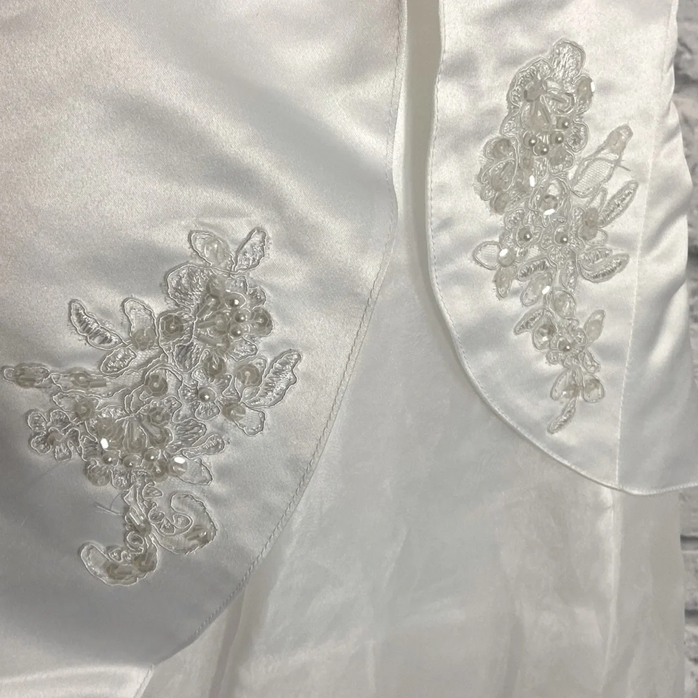 Bonnie Jean Girl's 7 White Asymmetrical Embroidered Lace Formal Dress